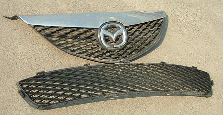 Mazda6 2002-2005 első lökhárító rácsok.