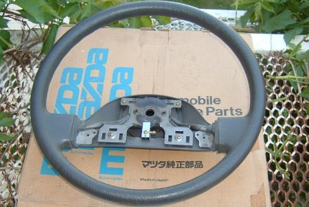 Mazda E2200 1997-től kormány kerék. Mazda E2200 1997-től kormány kerék.